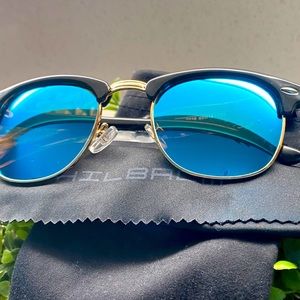 NWOT Unisex Polarized UV400 Sunglasses